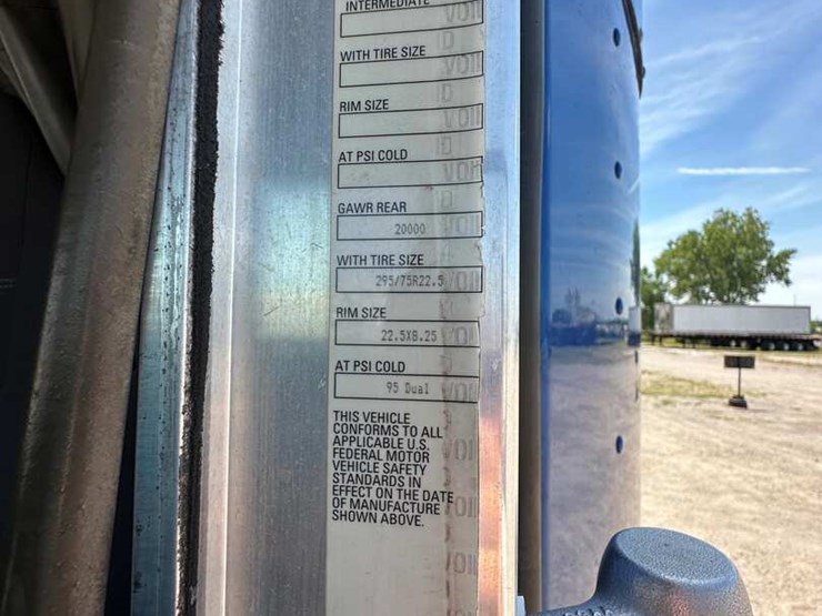 2014-kenworth-t660-image-6