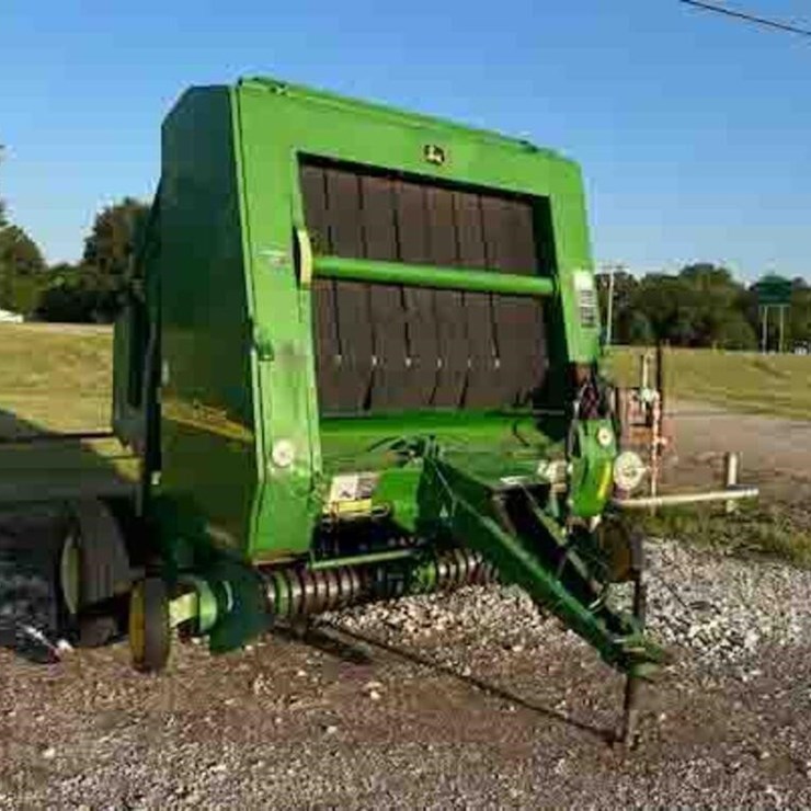 JOHN DEERE 567