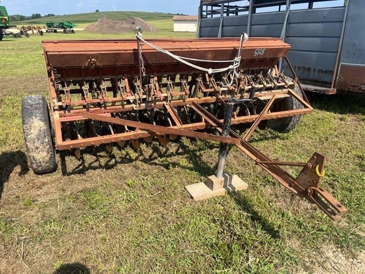 mccormick-grain-drill-image-2