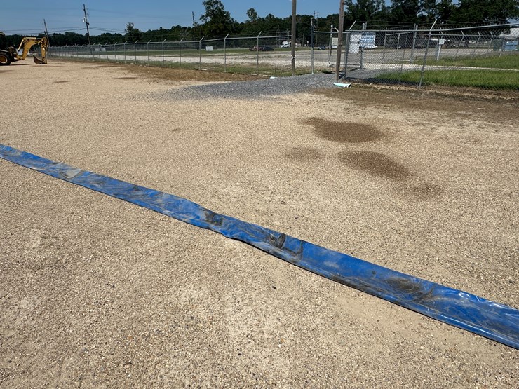 #23047-•-aprox-95-feet,-8-inch-blue-discharge-hoses-with-water-fittings-image-11