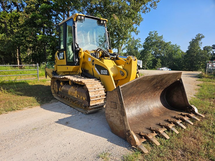 2014-caterpillar-953d-image-29