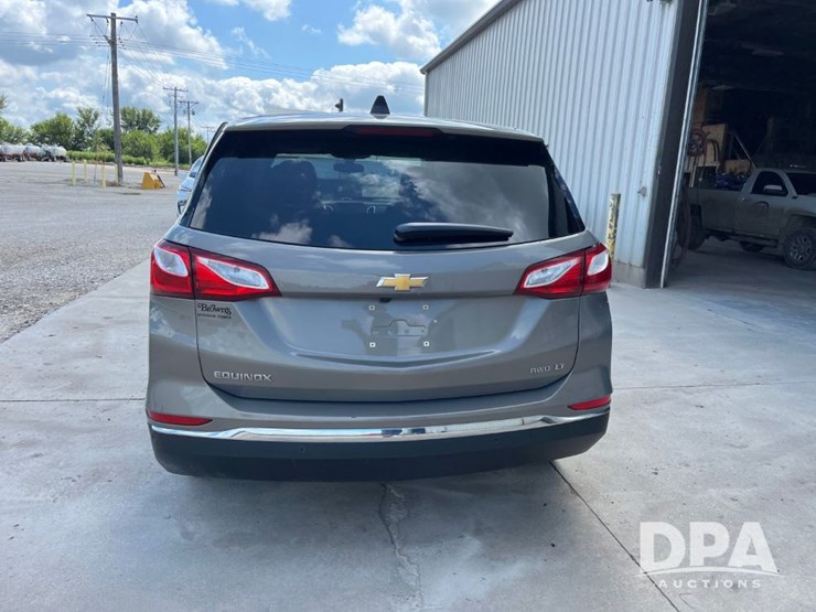 2018-chevrolet-equinox-lt-image-12