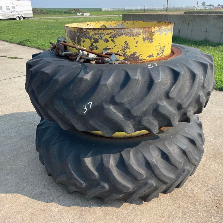 2-18.4-38 Tractor Duals
