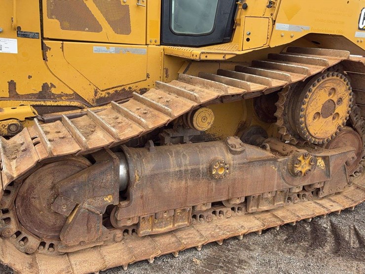2013-caterpillar-d6t-xw-image-6