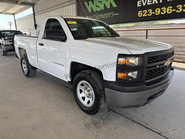 2014-chevrolet-silverado-1500-image-2