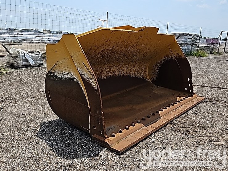 john-deere-744-image-7