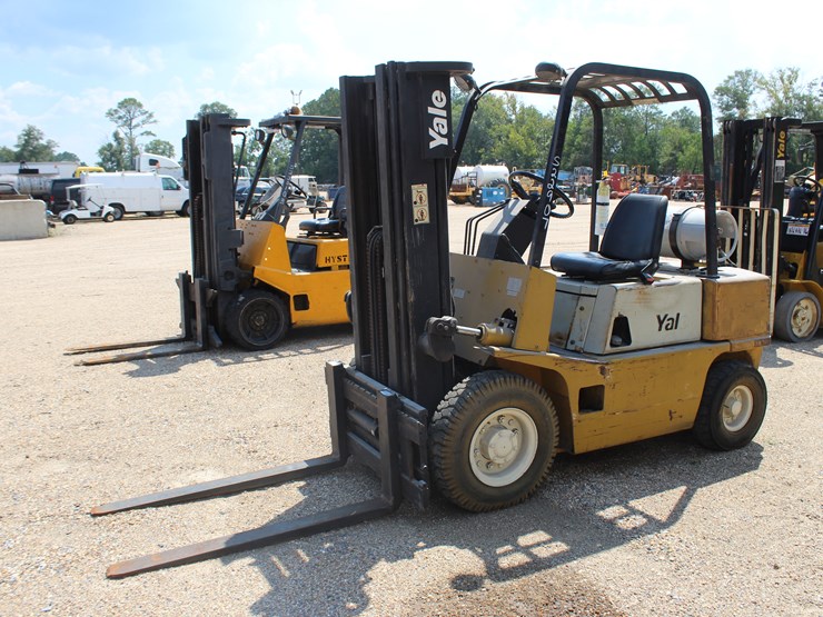 #22907-•-yale-gp050-forklift-image-1