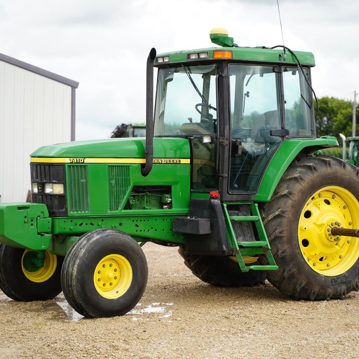 JOHN DEERE 7410