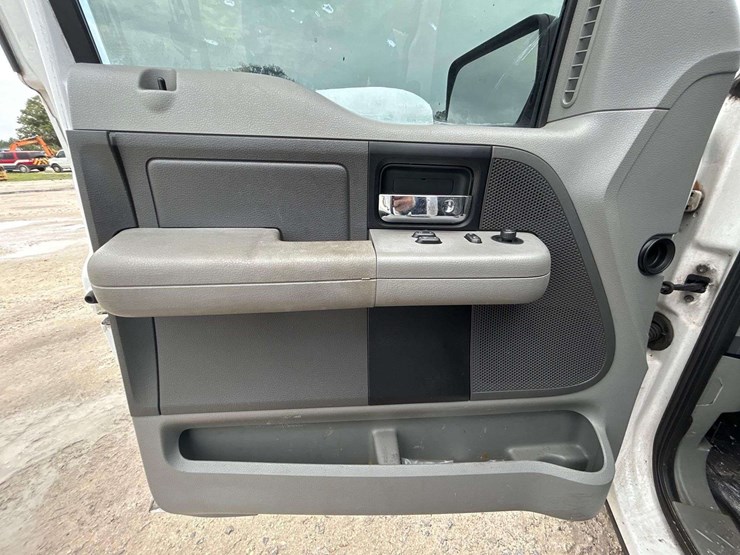 2006-ford-f150-image-17