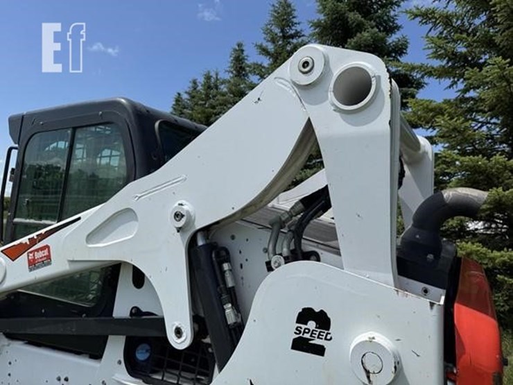 2019-bobcat-t770-image-26