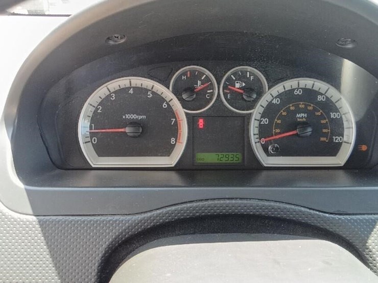 2011-chevrolet-aveo-runs/moves-ls-image-7