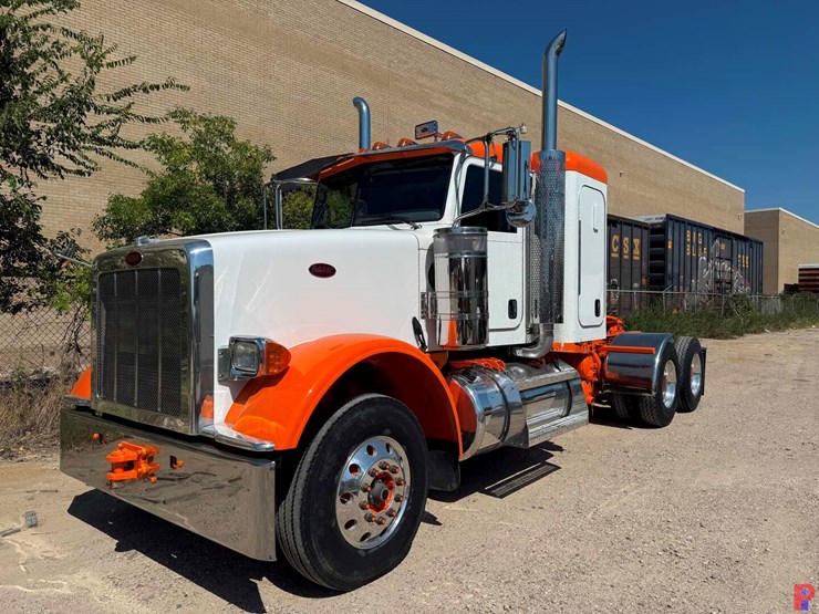 2013-peterbilt-367-image-1