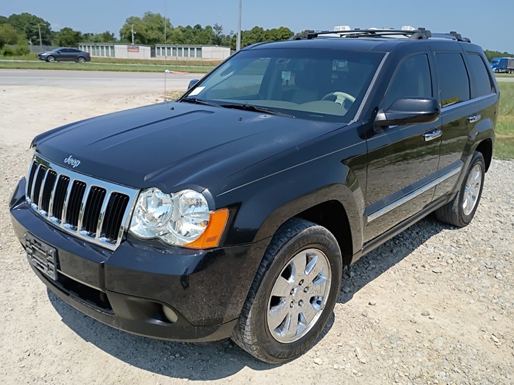 2010-jeep-grand-cherokee-image-3