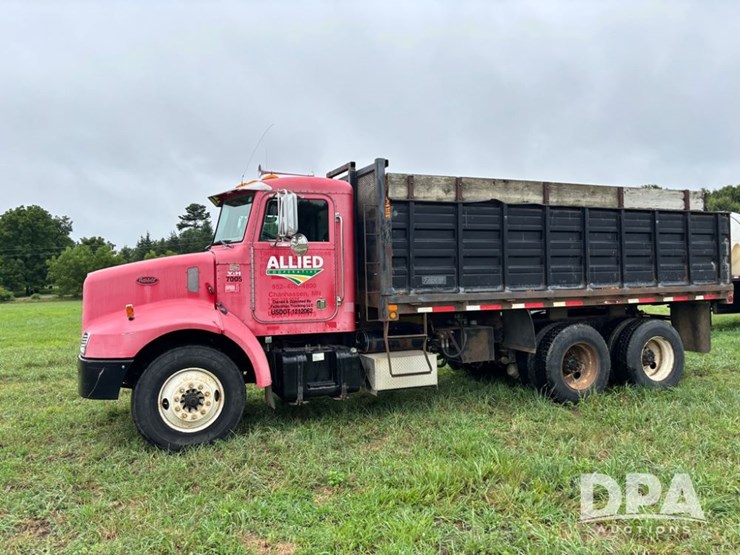 2002-peterbilt-330-image-20