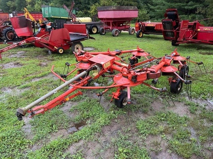 kuhn-digidrive-6-basket-tedder-image-4