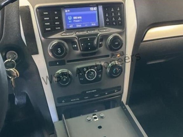 2014-ford-explorer-image-20