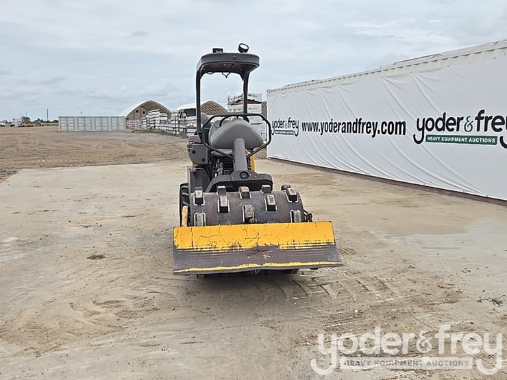 2012-volvo-sd25f-image-8
