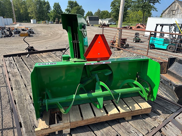 frontier-sb1164-snowblower-image-2