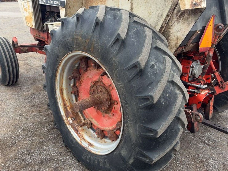 1977-case-970-2wd-tractor-image-5