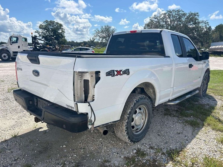 2016-ford-f150-image-3