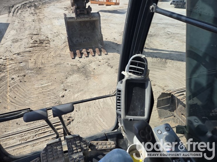 2018-john-deere-2018-image-70