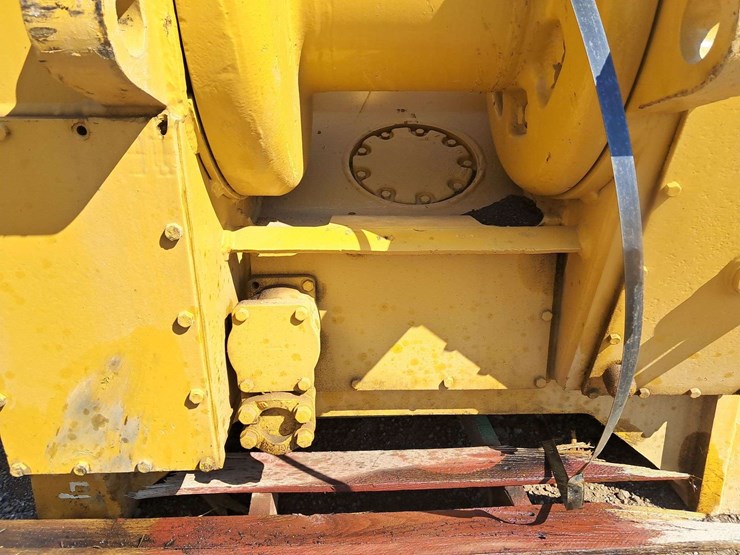 cat-winch-for-dozer-image-5