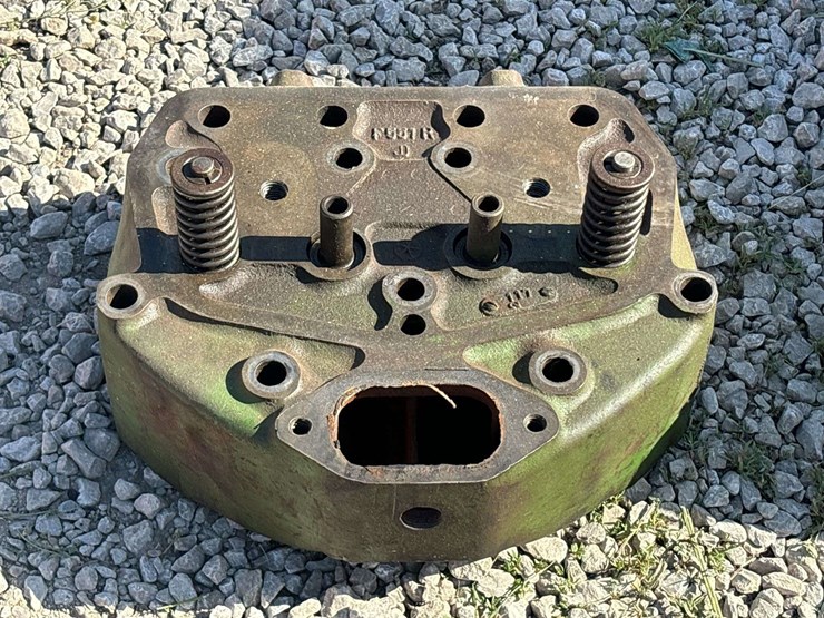 john-deere-model-g-head-image-4