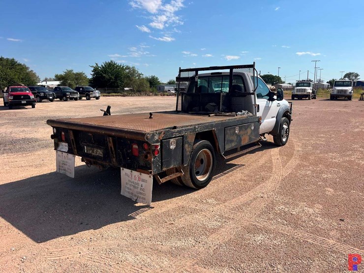 2005-ford-f550-image-2