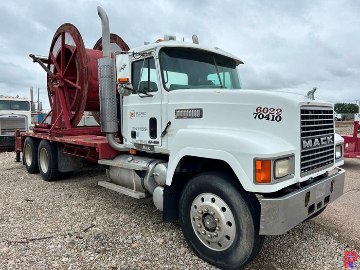 1999-mack-ch613-image-2