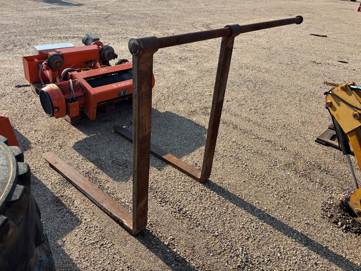 #22975-•-set-of-long-arm-48in-forks-with-shaft-image-3
