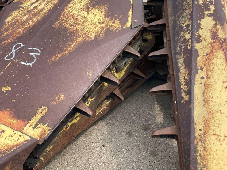 new-holland-890-image-43