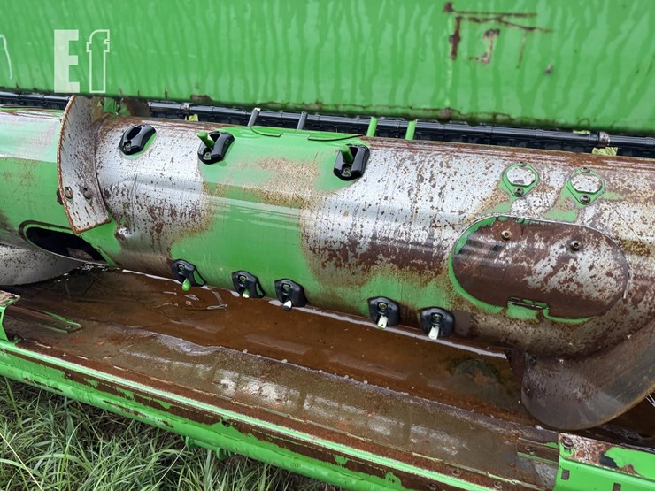 2010-john-deere-635f-image-11