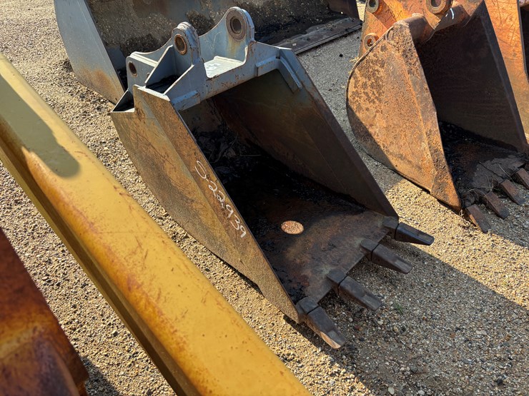 #22939-•-digging-bucket-image-2