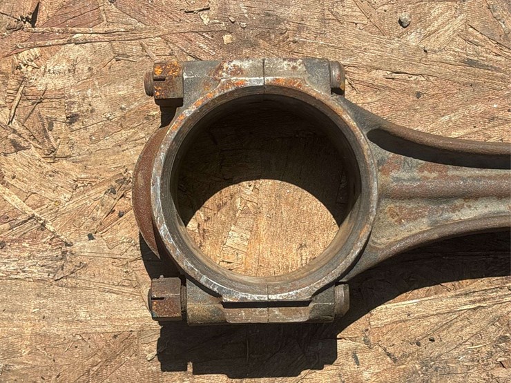 john-deere-model-g-rod-set-and-camshaft-image-12