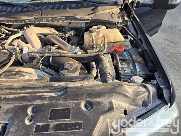 2022-ford-f350-xl-image-28