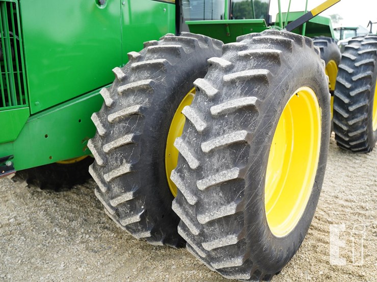 1993-john-deere-8570-image-11