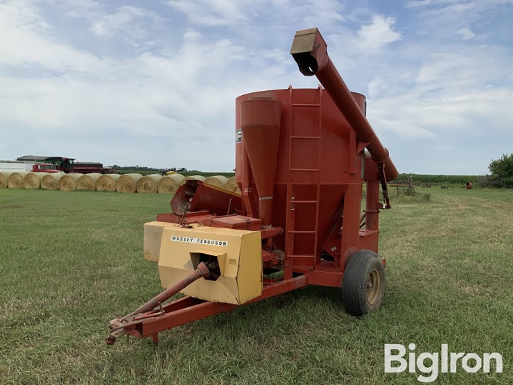 massey-ferguson-mf15-grinder-mixer-image-1