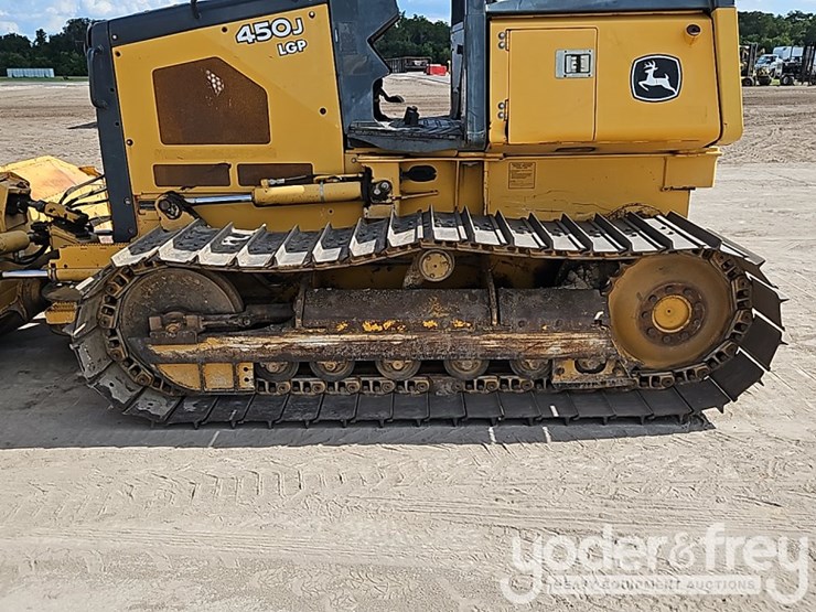 2015-deere-450j-image-19
