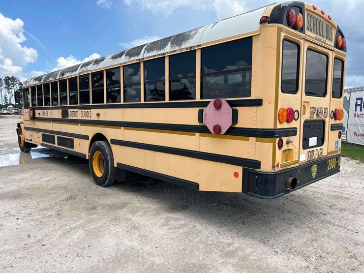 2009-ic-corporation-pb105-school-bus-image-4