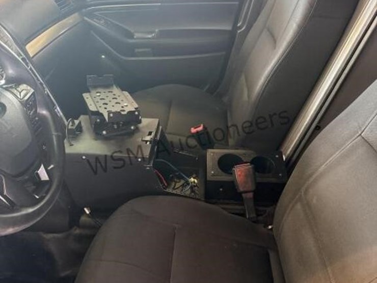 2016-ford-explorer-image-20