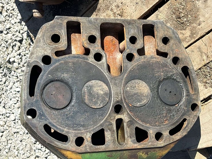 john-deere-model-g-head-image-14
