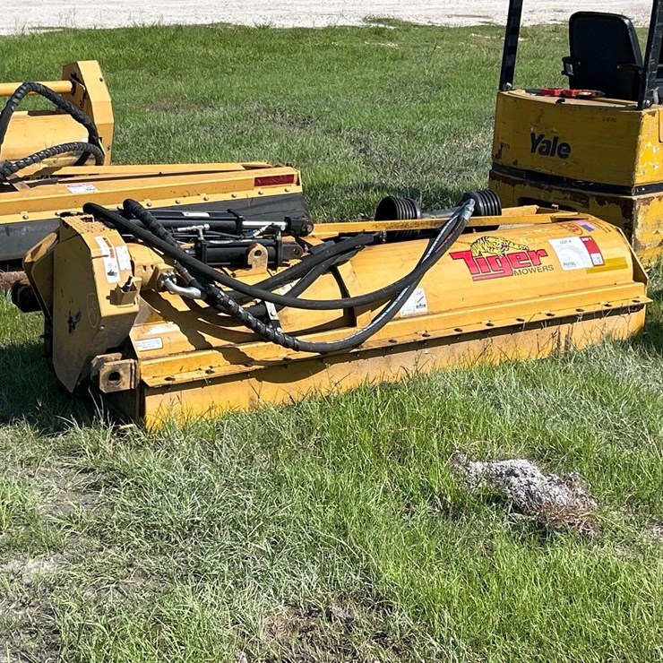 Tiger Mowers 80in Super Duty Twin Flail Mower Tractor Attachment