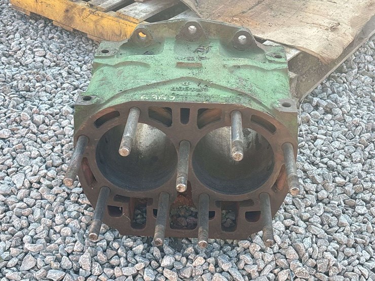 john-deere-model-g-block-image-1