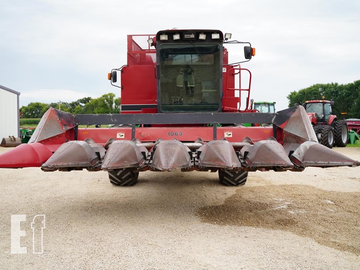 case-ih-1063-image-2