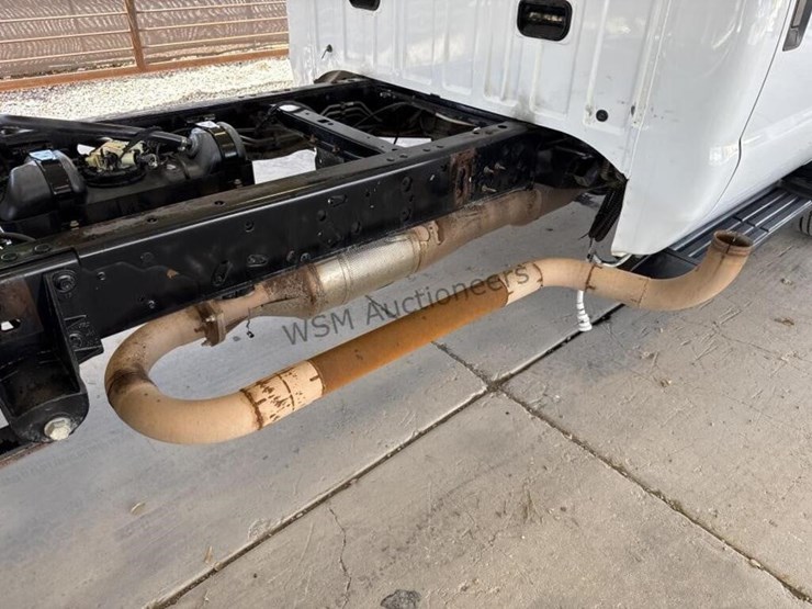 2016-ford-f550-image-9