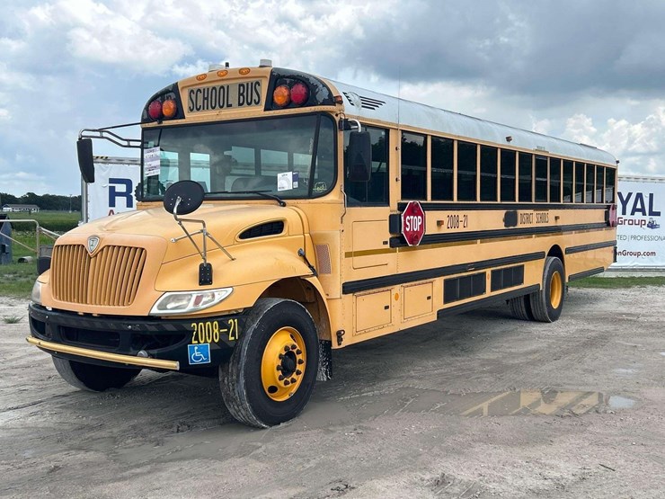 2009-ic-corporation-pb105-school-bus-image-1