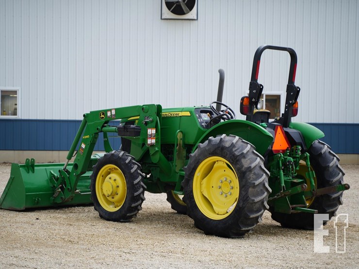 2015-john-deere-5075e-image-7