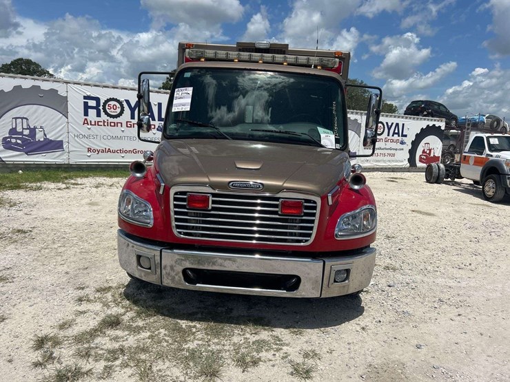 2009-freightliner-m2-106-medtec-ambulance-image-34