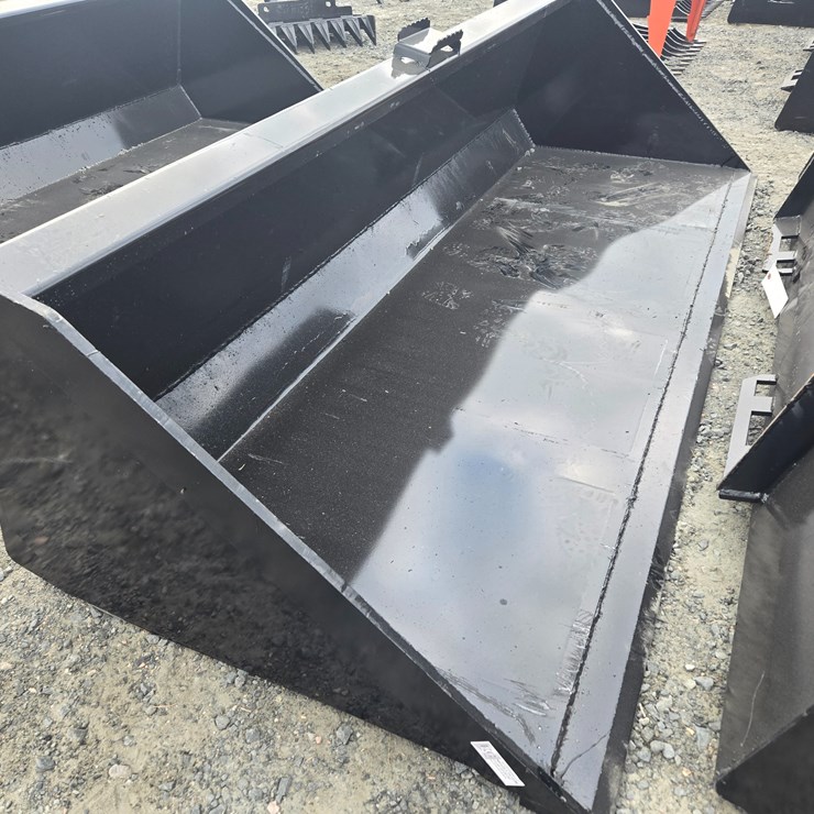 #433 • Skid steer bucket
