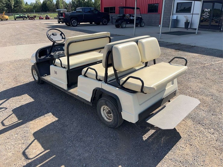 columbia/parcar-electric-golf-cart-image-5